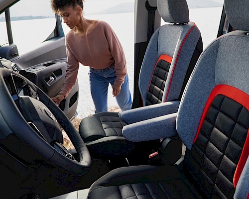 Heckansicht des neuen Citroen Berlingo – großer Kofferraum und einfache Beladung