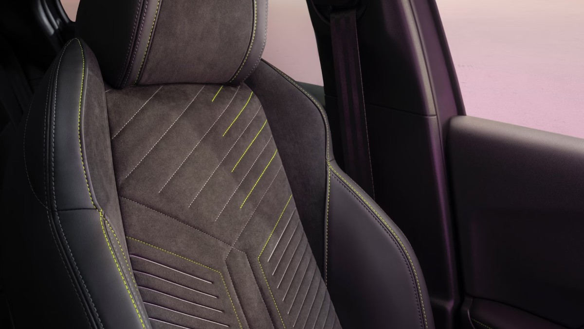 Hochwertiger Innenraum des PEUGEOT 2008 – Komfort und Design in perfekter Harmonie