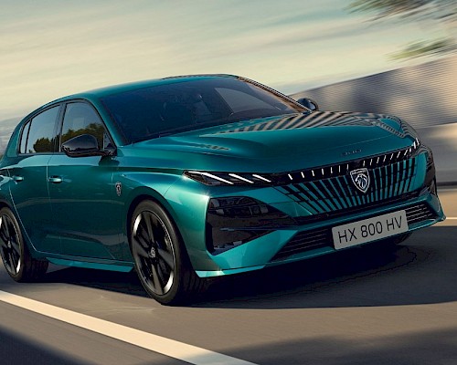 Peugeot 308 von vorne – sportlicher Kühlergrill und dynamisches Design