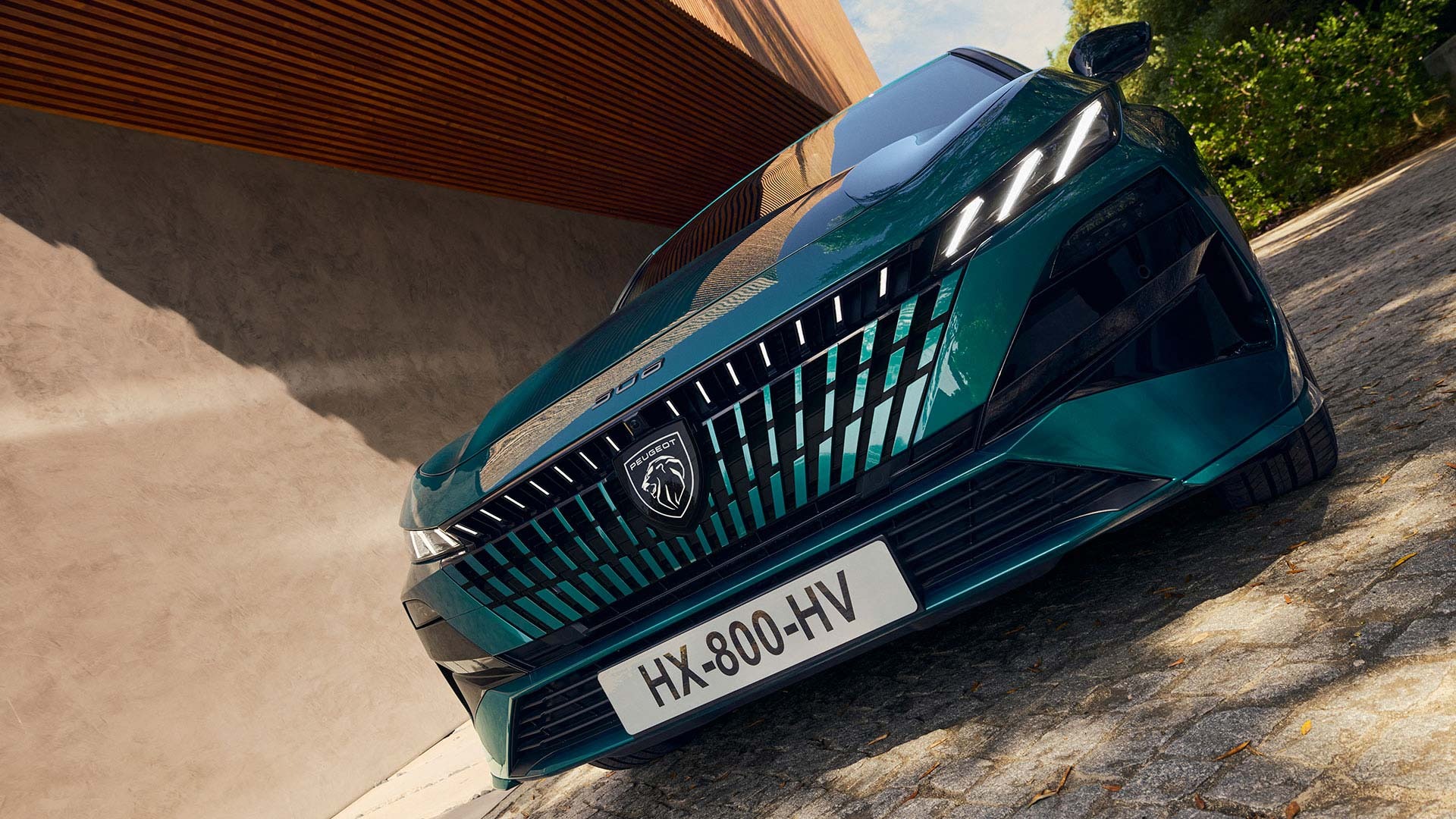 Peugeot 308 von der Seite – dynamische Proportionen und sportliches Profil