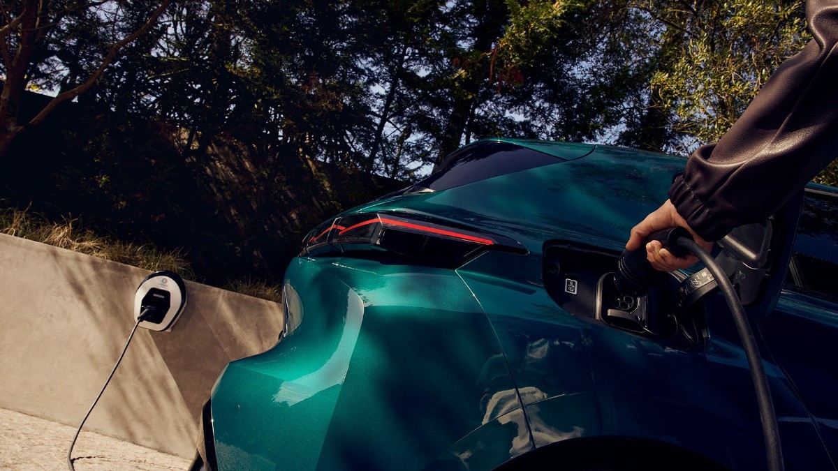 Peugeot 308 Hybrid – leistungsstarke Batterie für nachhaltige Mobilität