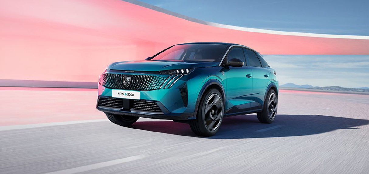 PEUGEOT E-3008 Frontansicht – elektrisches SUV mit markantem Design