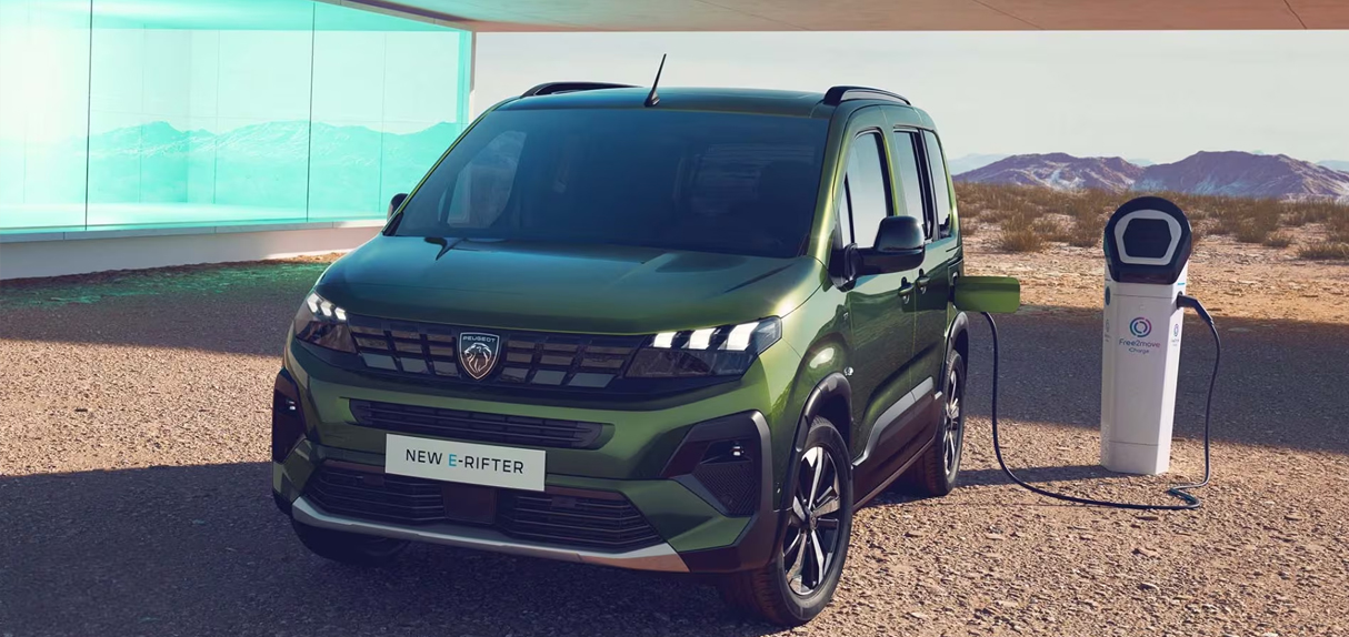 PEUGEOT RIFTER in Seitenansicht – robustes Design für Alltag und Abenteuer