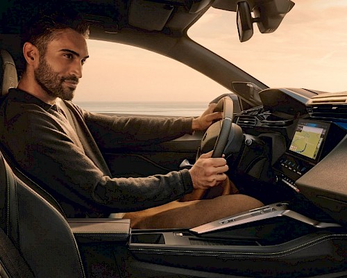 PEUGEOT 408 mit ChatGPT: Die Kraft künstlicher Intelligenz